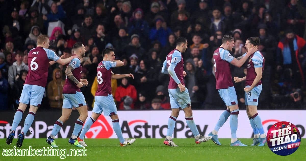 Soi kèo Burnley vs Liverpool (21h ngày 13/2/2022)